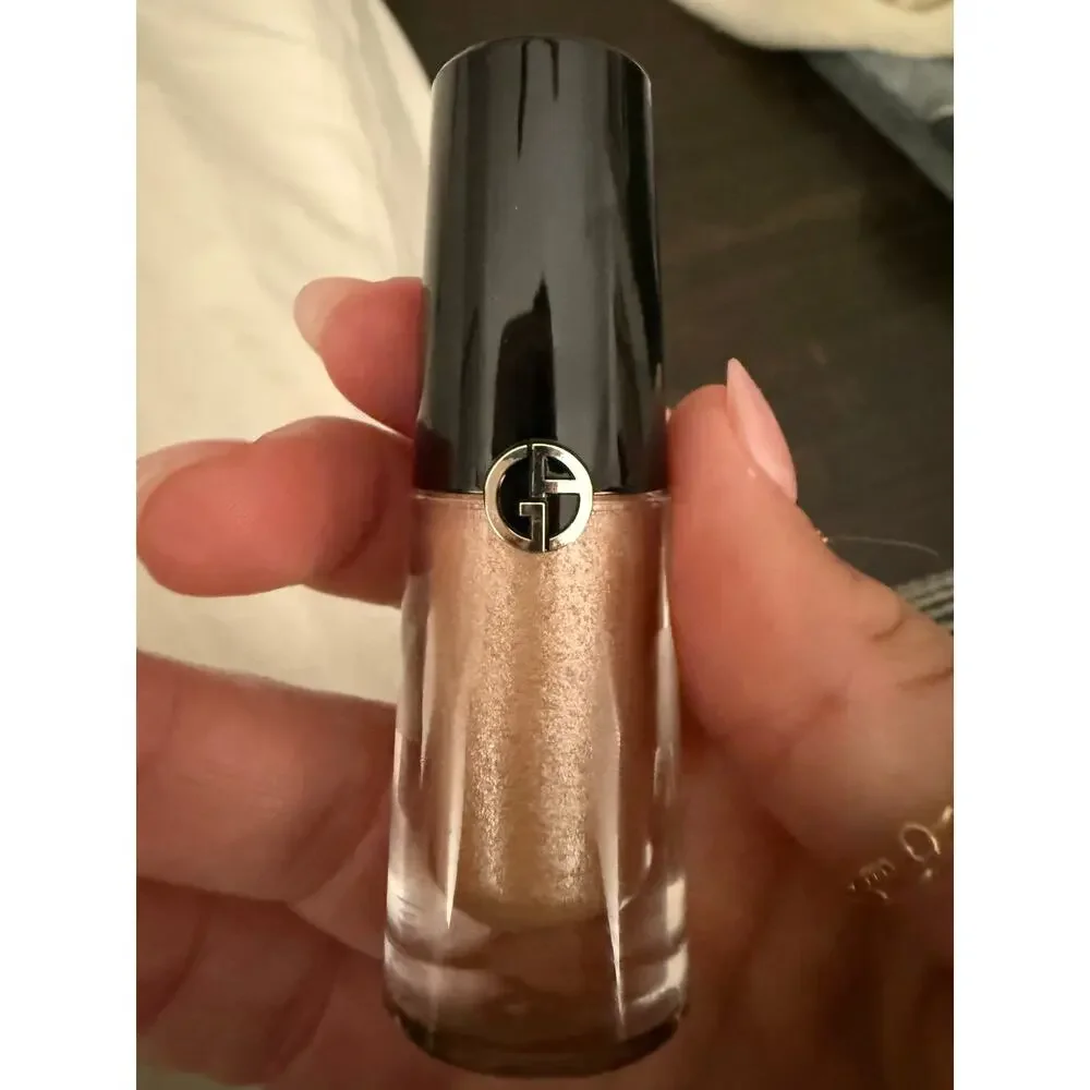 New Armani $39 EYE TINT LONG-LASTING LIQUID EYESHADOW In shade 67S sparkle